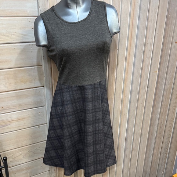 Loveappella Dresses & Skirts - Loveappella Gray and Black Plaid Mini Dress